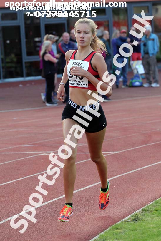 Senior graded 800 metres, 2019 North East Grand Prix, Gateshead Stadium. Photo: David T. Hewitson/Sports for All Pics